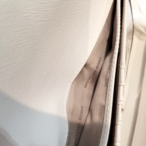 Michael Kors Jet Set White Digital Pin Dot MK Trifold Checkbook Wallet/Pen NWOT - Picture 9 of 15